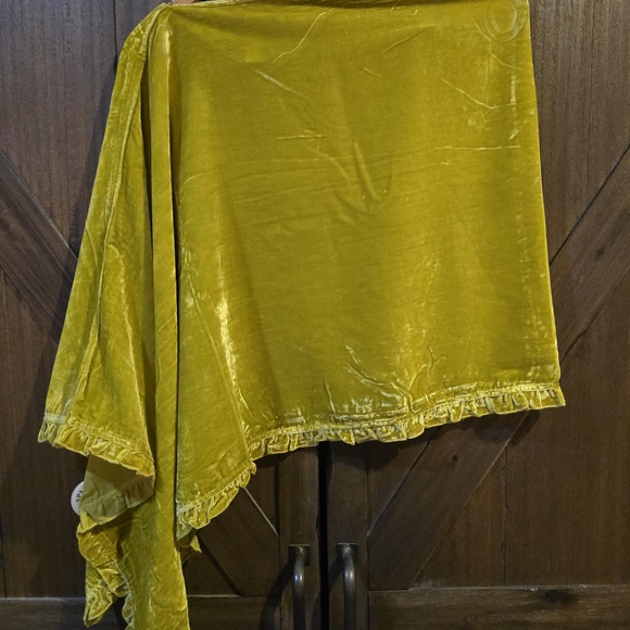 NWT Spartina 449 Mustard Yellow Velvet Topper Wrap Scarf - Picture 4 of 11